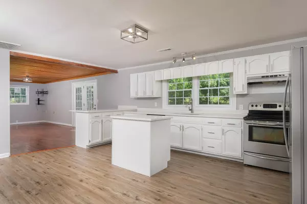 Hollywood, AL 35752,3489 Co Rd 141