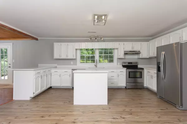 Hollywood, AL 35752,3489 Co Rd 141