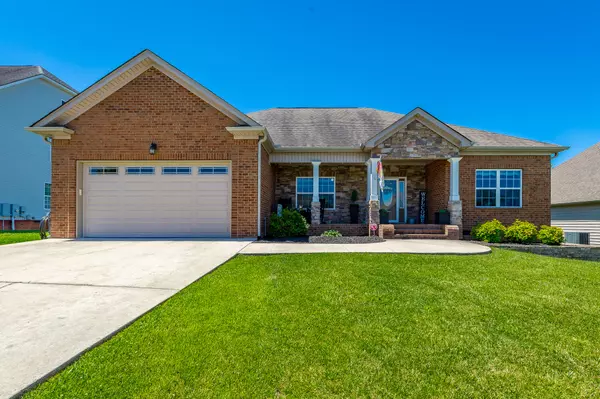 7515 Nightfall CIR, Ooltewah, TN 37363