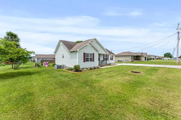 Winchester, TN 37398,174 Apple DR