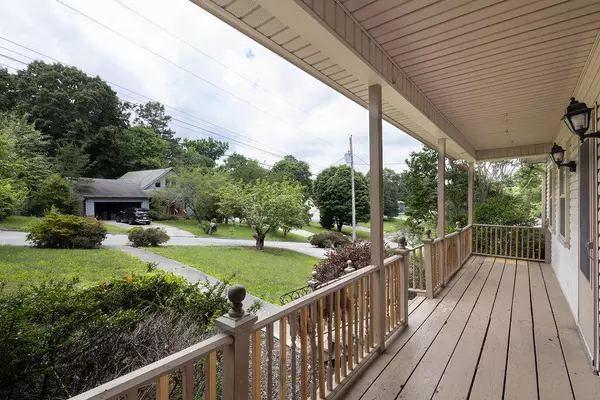 Hixson, TN 37343,529 Spring Crest LN