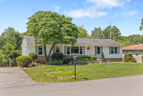 3902 Forest Highland DR, Chattanooga, TN 37415