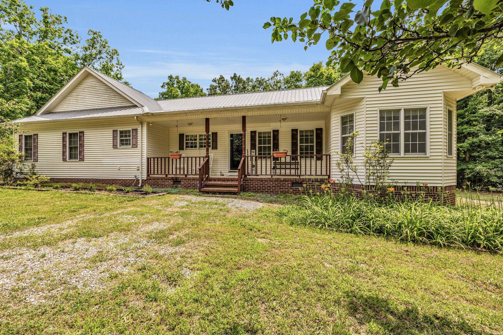 Dunlap, TN 37327,1664 Whiteoak Swamps RD