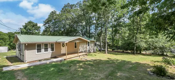 498 Griffin RD, Lookout Mountain, GA 30750