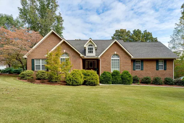 Dunlap, TN 37327,945 Big Cedar DR