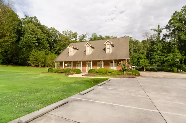 Soddy Daisy, TN 37379,1366 Spitzy LN