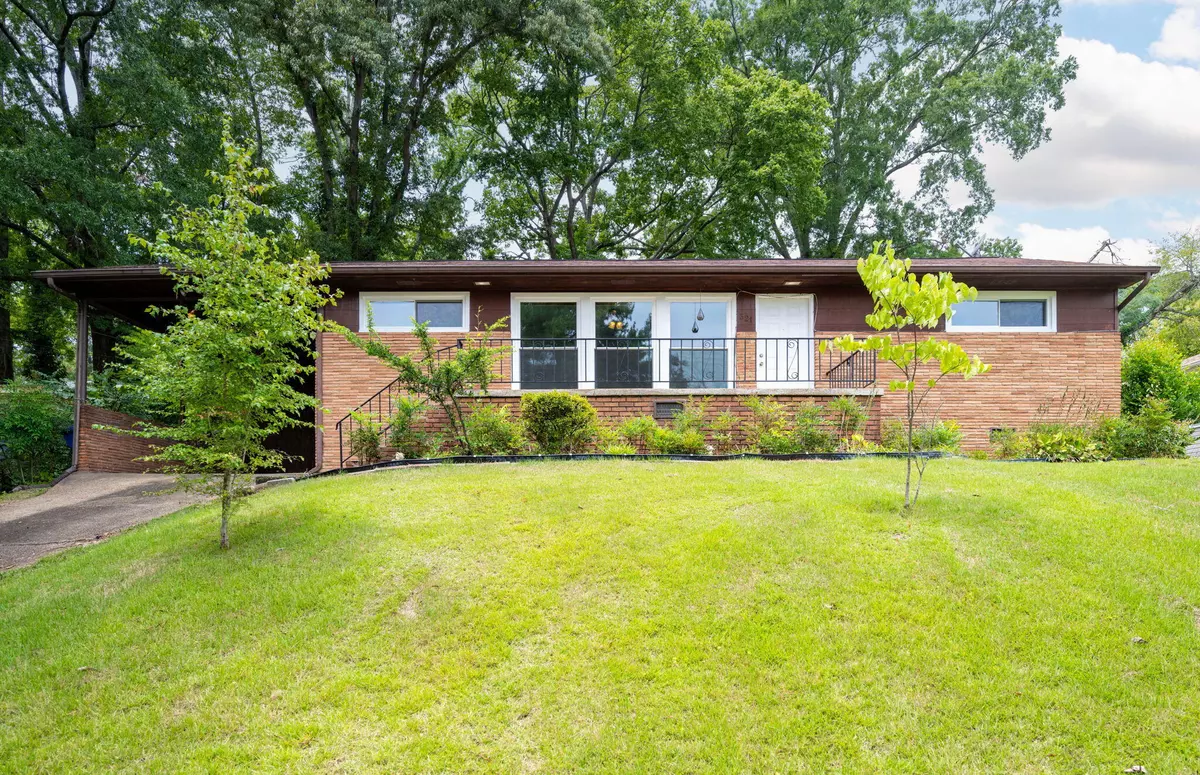 Chattanooga, TN 37411,321 Hillcrest AVE