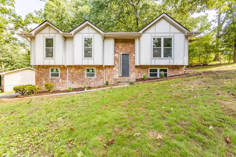 7244 Cane Hollow RD, Hixson, TN 37343