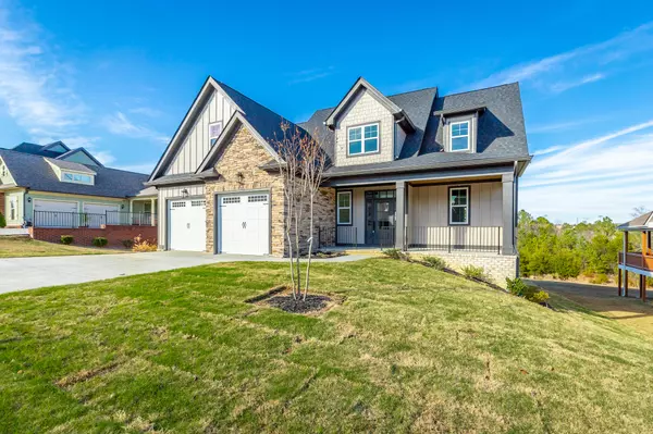 Fort Oglethorpe, GA 30742,586 Lakeshore Cove DR