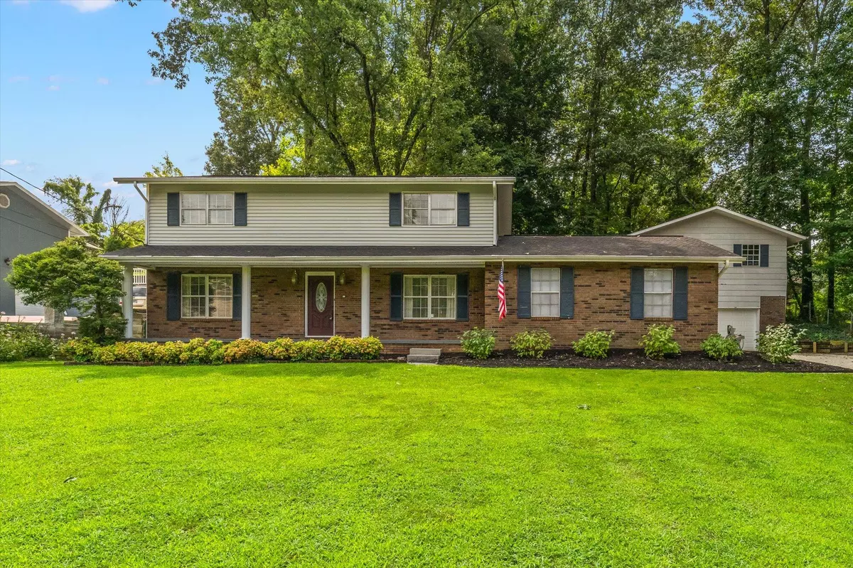 Knoxville, TN 37932,1008 Viking DR