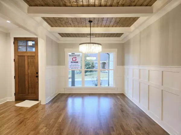 Chickamauga, GA 30707,253 Quartz DR