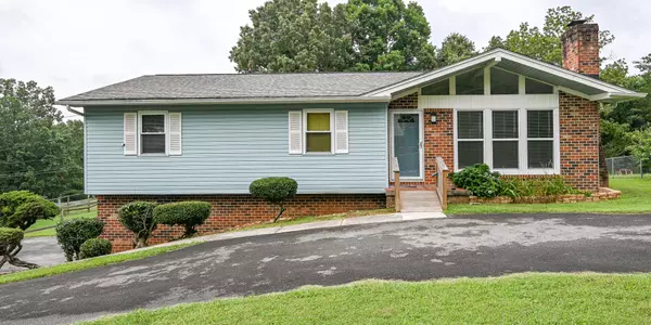 1407 Asterwood LN, Cleveland, TN 37312