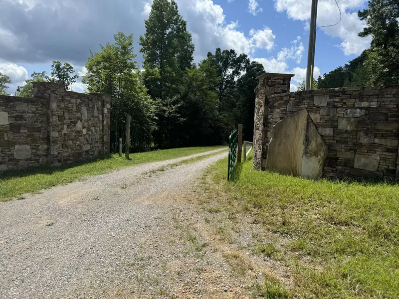 00 Mountain Lake CIR, Pikeville, TN 37367