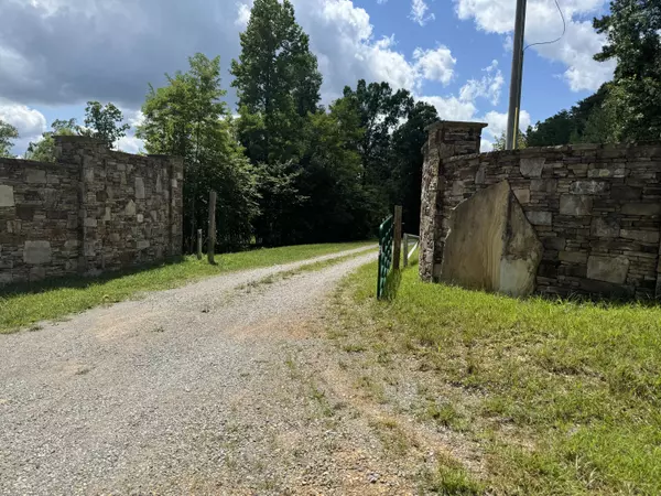 00 Mountain Lake CIR, Pikeville, TN 37367
