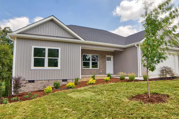 35 Battle Bluff DR, Rossville, GA 30741