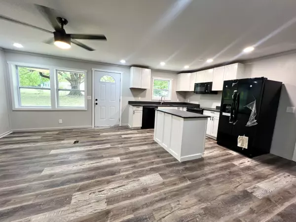 Tunnel Hill, GA 30755,943 Morgan DR