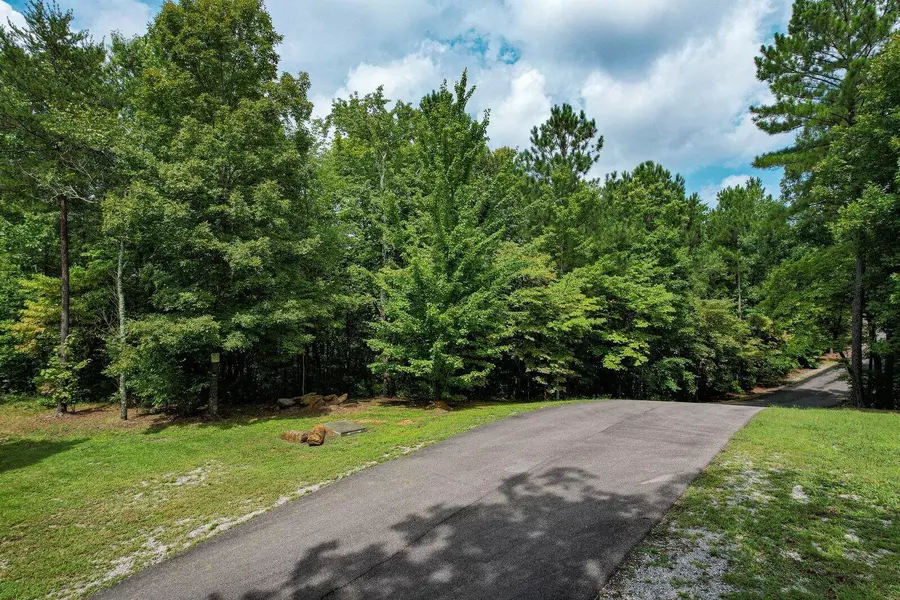 107 Fox Trail DR, Old Fort, TN 37362