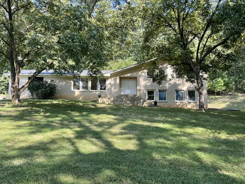 430 Davis RD, Trion, GA 30753