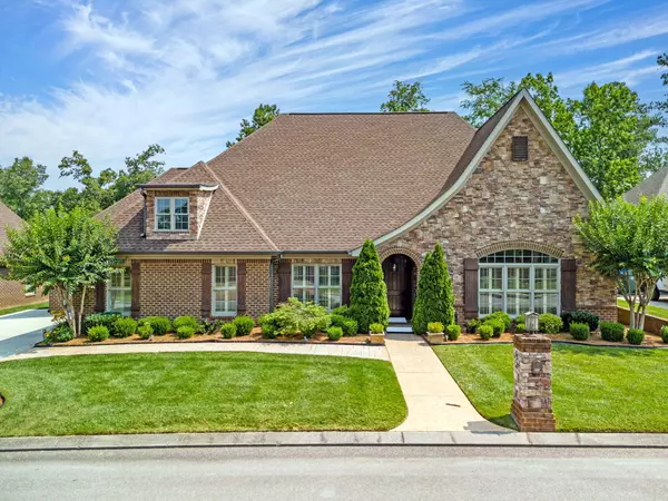 8966 Rostis LN,  Chattanooga,  TN 37421