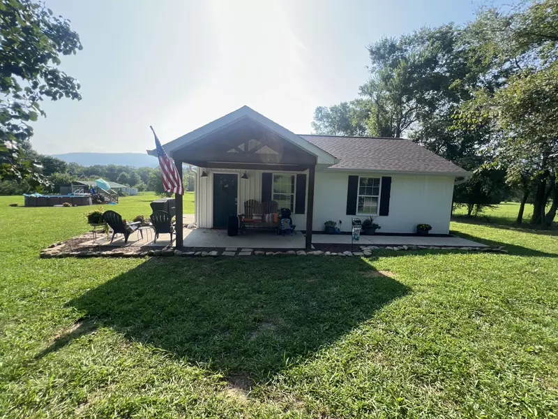 168 Grayson LN, Whitwell, TN 37397