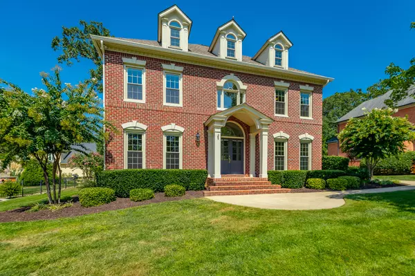 Chattanooga, TN 37421,8005 Rosemere WAY