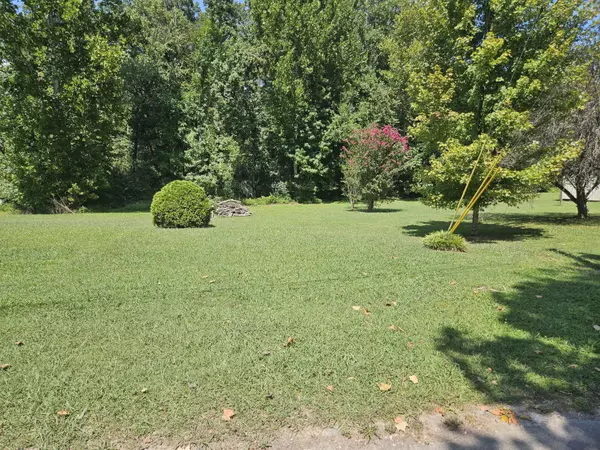 Soddy Daisy, TN 37379,13787 Dell DR