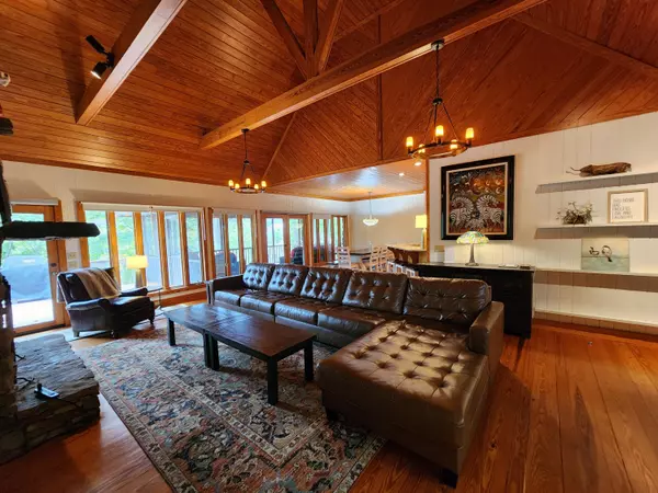 Mentone, AL 35984,1383 County Road 106