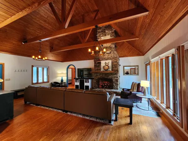 Mentone, AL 35984,1383 County Road 106