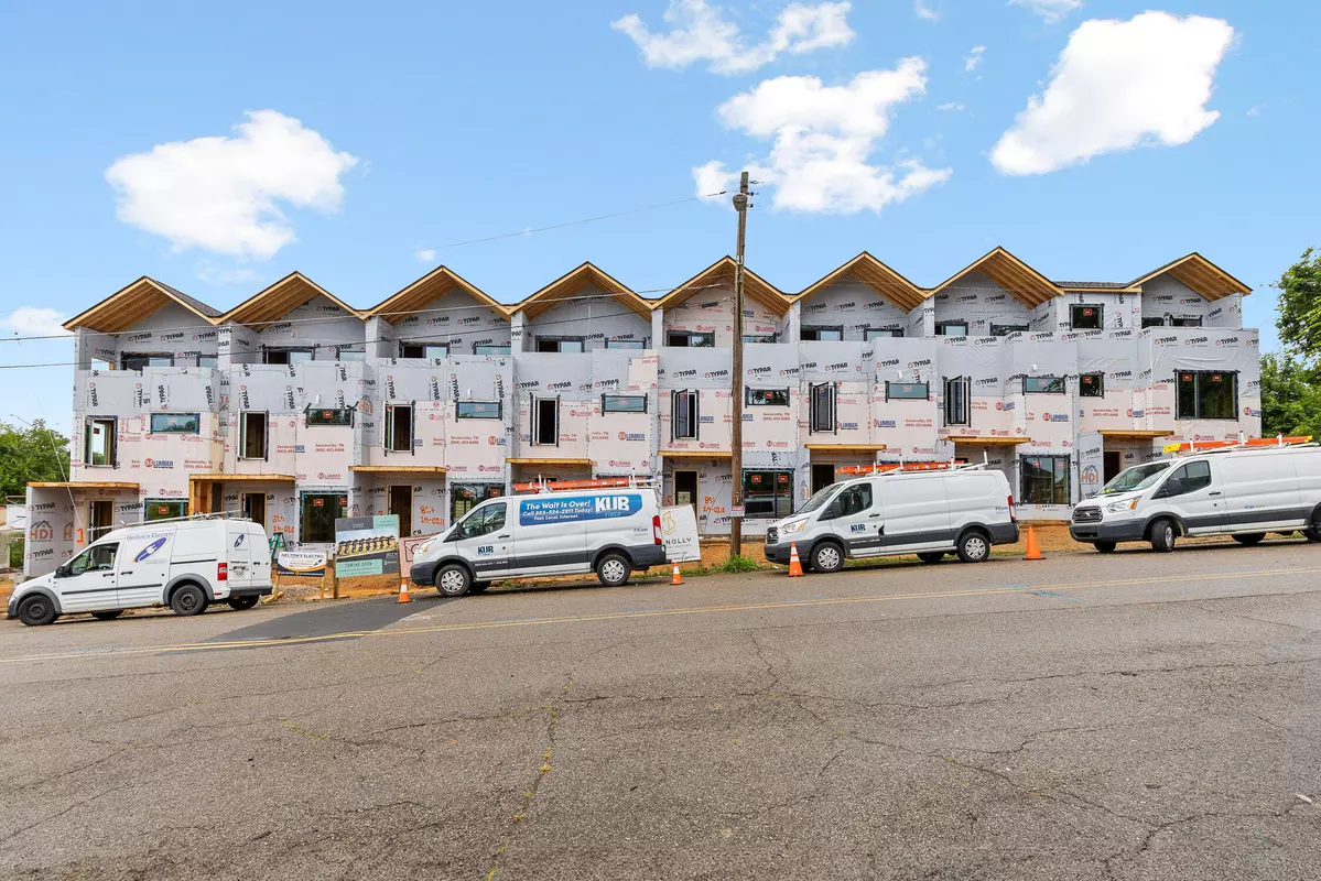 Knoxville, TN 37917,823 4th AVE