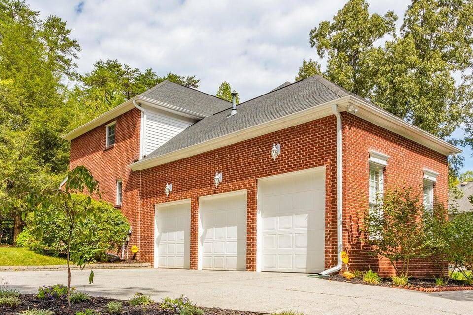 Signal Mountain, TN 37377,323 Creekshire DR