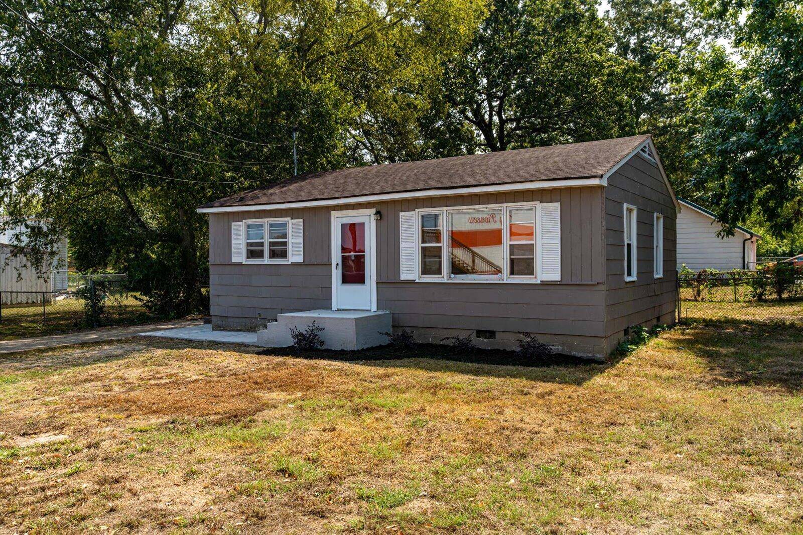 Rossville, GA 30741,562 State Line RD