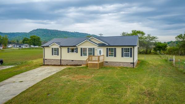 53 Golden ST, Dunlap, TN 37327