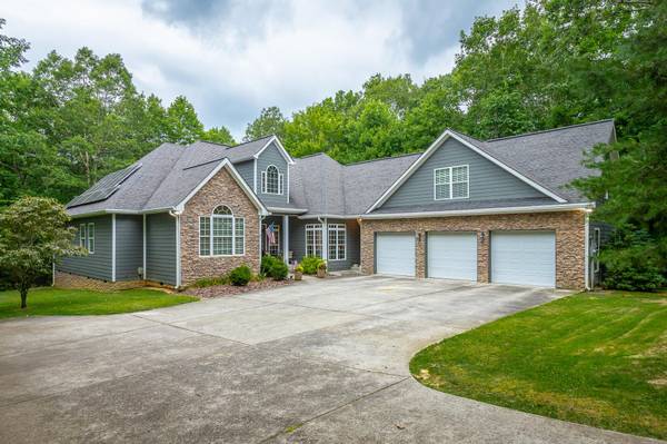 215 Stewart LN,  Rising Fawn,  GA 30738