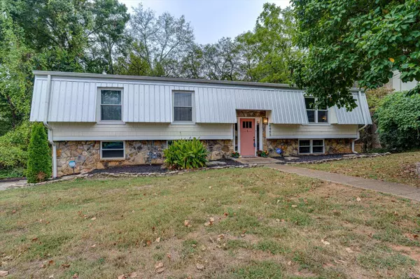 Hixson, TN 37343,6443 Ridge Lake RD