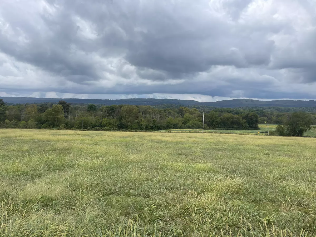 Pikeville, TN 37367,013 Upper East Valley RD