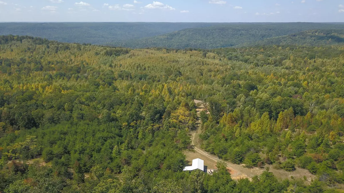 Sewanee, TN 37375,100 Deer Wood DR