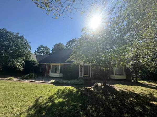 8206 Cardinal CV,  Chattanooga,  TN 37421