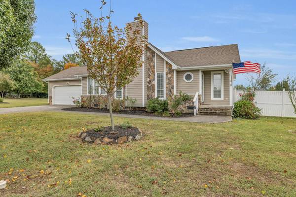 4 Pepper Corn LN, Rossville, GA 30741