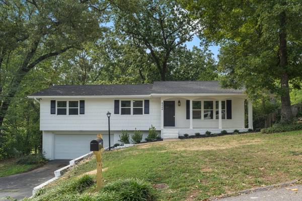 4555 Ravenwood DR, Chattanooga, TN 37415