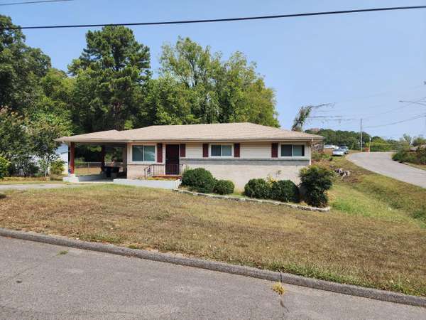 4321 Kemp DR,  Chattanooga,  TN 37411