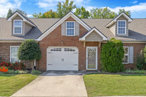 6823 Village Lake CIR, Chattanooga, TN 37412