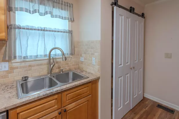 Whitwell, TN 37397,388 Cartwright LOOP