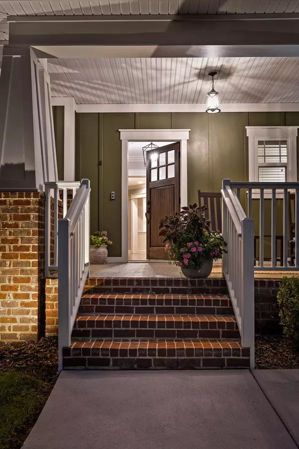 Chattanooga, TN 37405,912 Overman ST