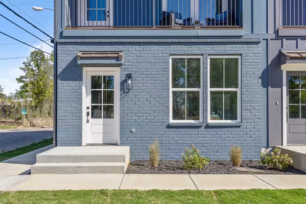 Chattanooga, TN 37404,1664 Mari CIR