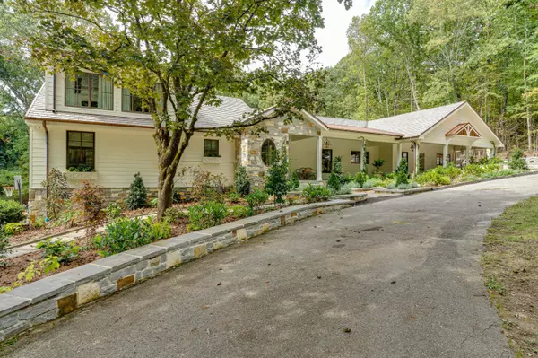 Lookout Mountain, GA 30750,300 Penley DR