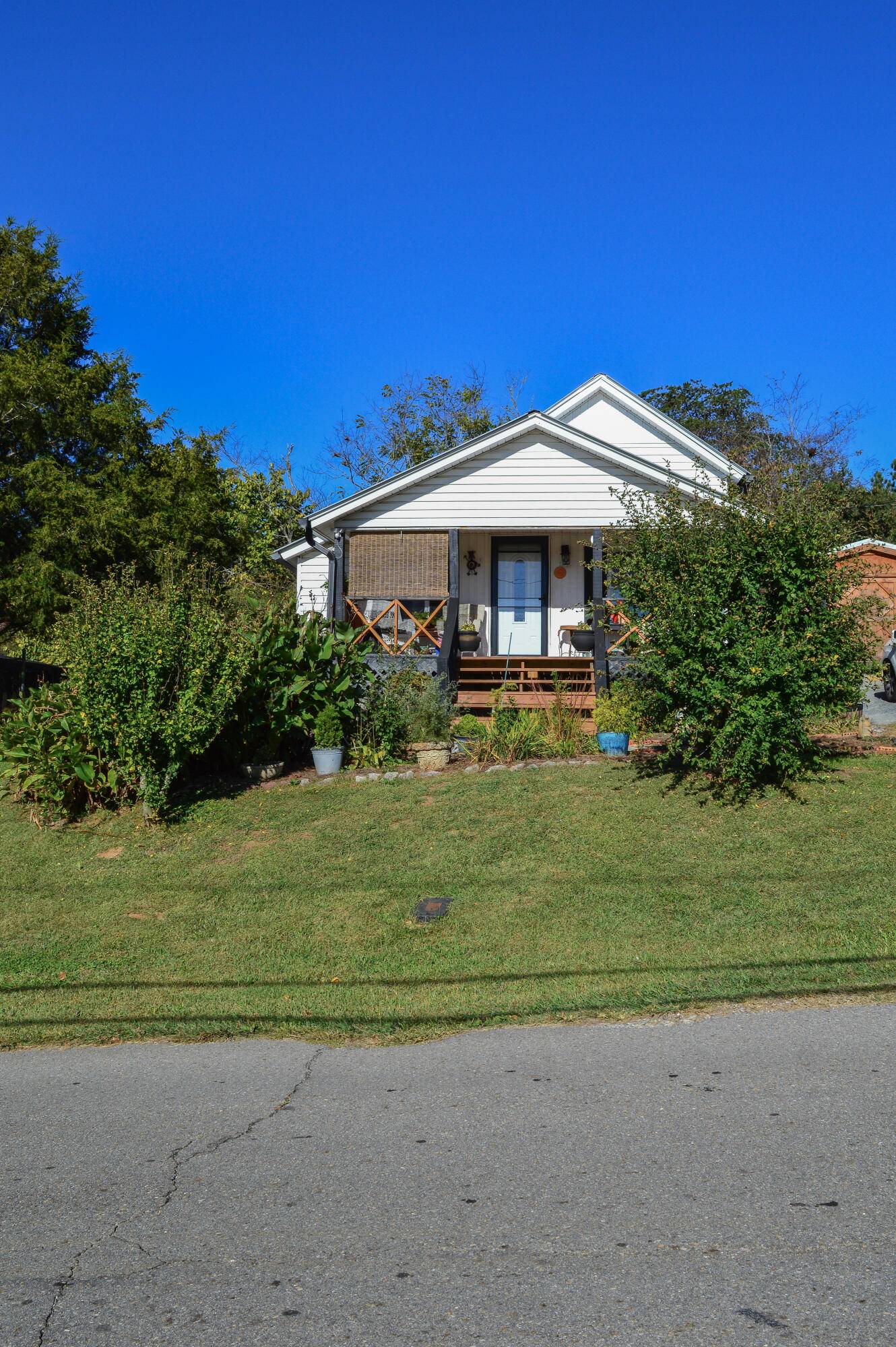 Ducktown, TN 37326,203 Main ST