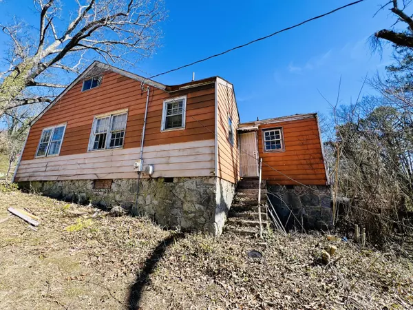 Chattanooga, TN 37406,35 Agnes AVE