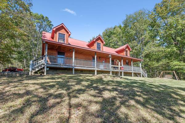 160 Billy Benton WAY, Sewanee, TN 37375