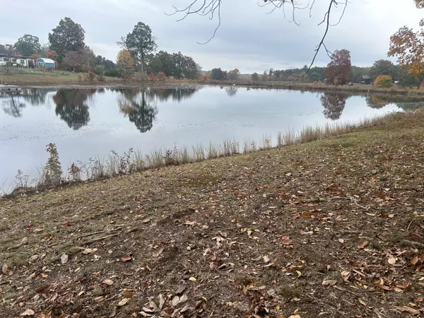 Soddy Daisy, TN 37379,0 Kerry LN