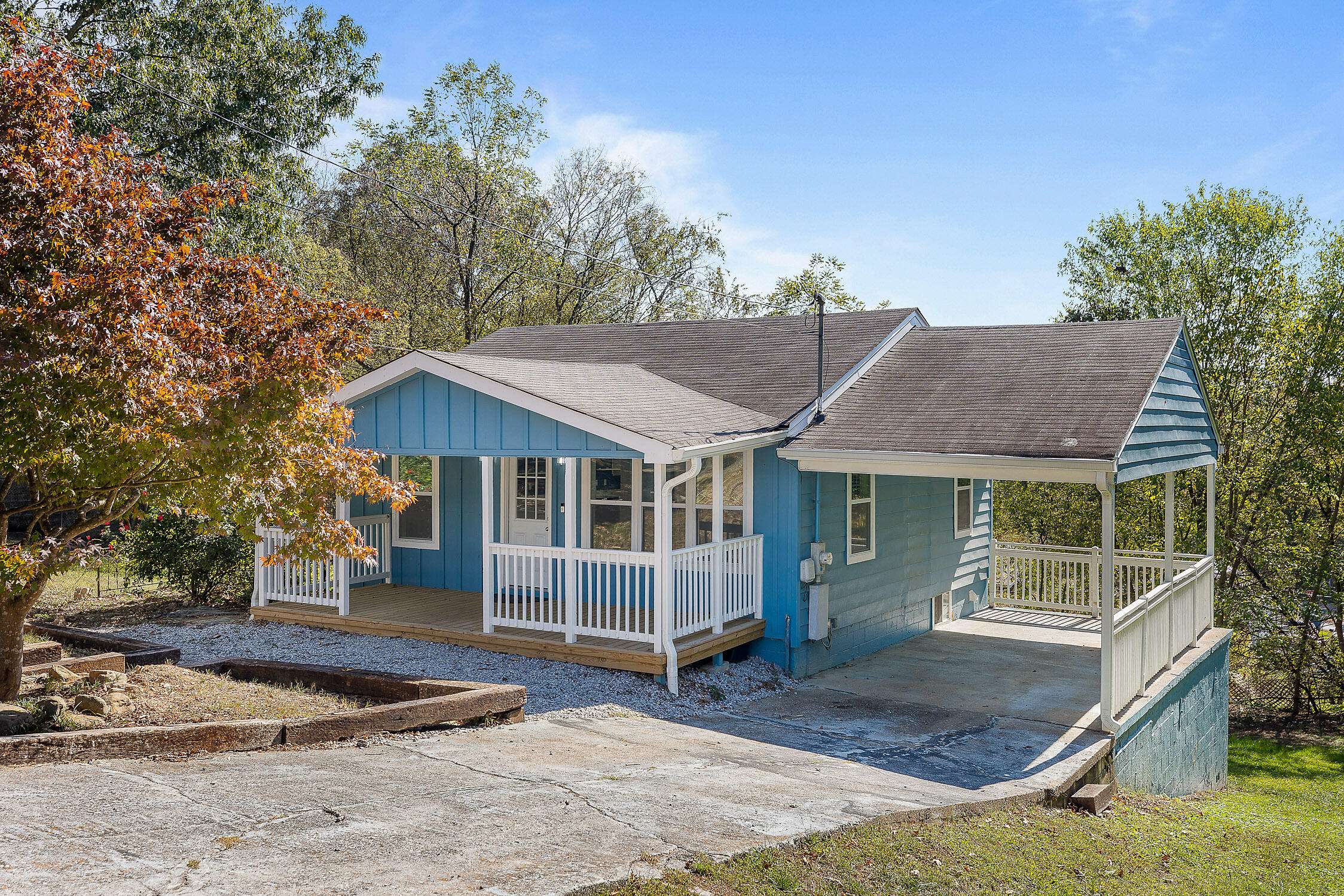 Rossville, GA 30741,1906 Blossom LN